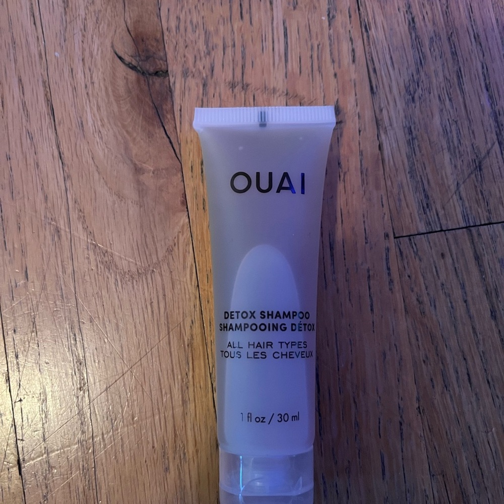 OUAI Detox Shampoo